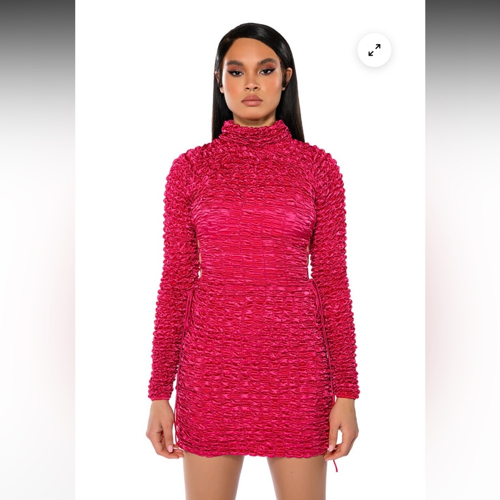 AKIRA NWT BEAUTIFUL SOUL BUBBLE STRETCH LONG SLEEVE MINI DRESS Fuschia SMALL